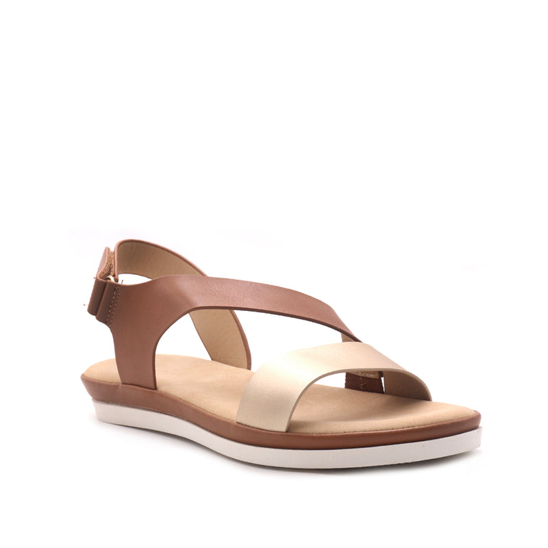 Sandalias flats Eilyn para mujer color tan - Tiendas ADOC El Salvador