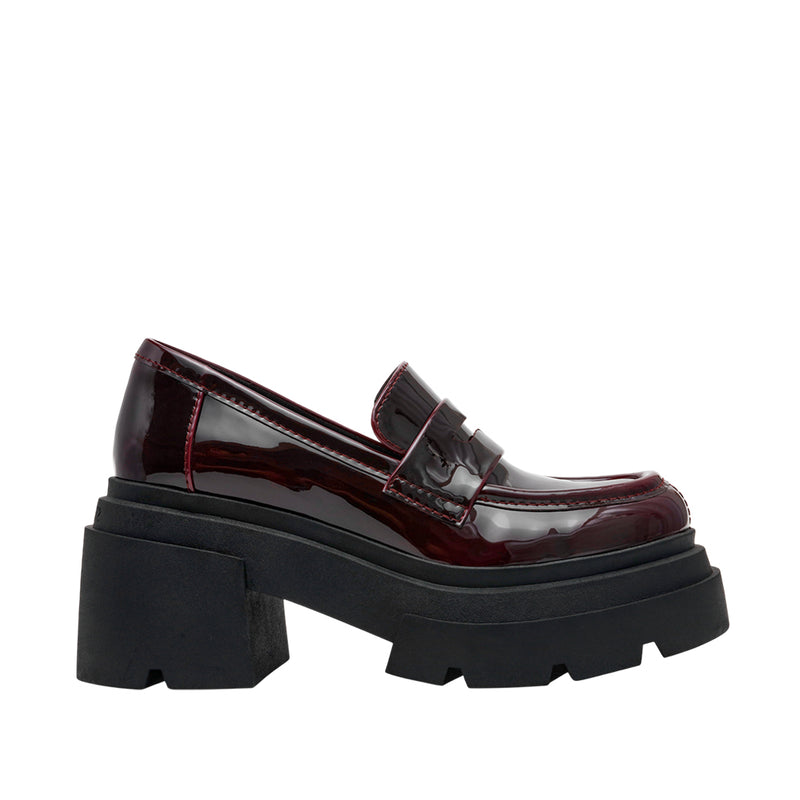 Mocasines Turnout para mujer color vino