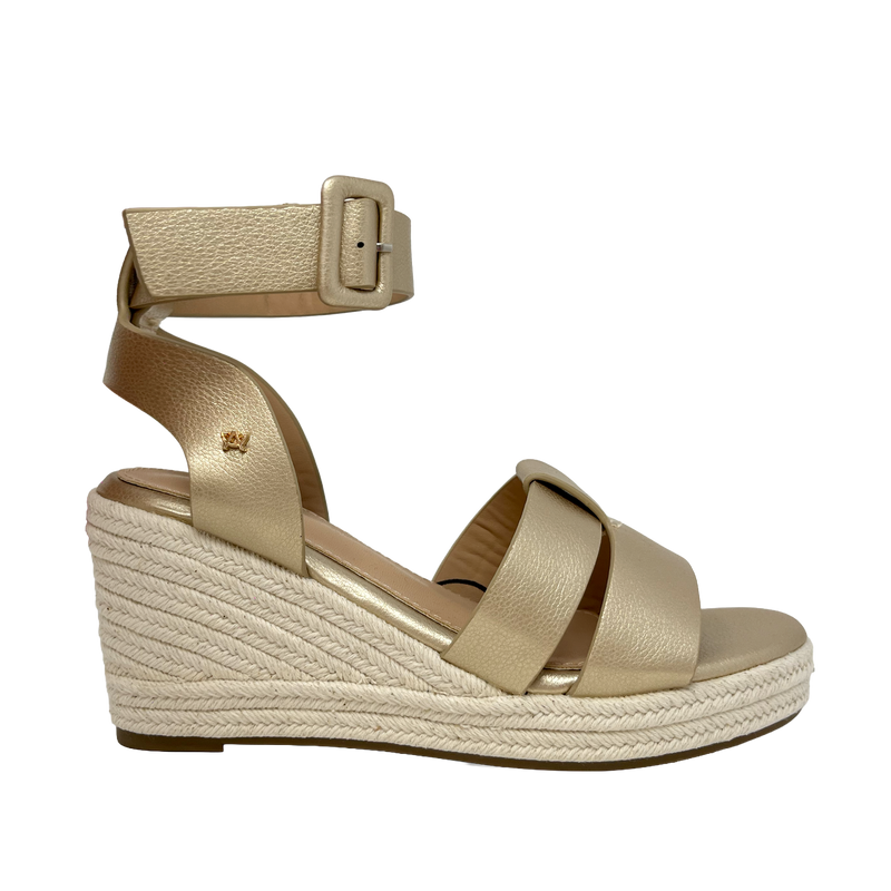 Sandalias de cuña Casey para mujer color dorado