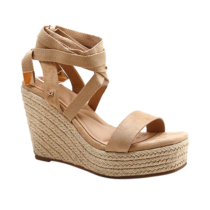 Sandalias de cuña Emilia para mujer color arena - Tiendas ADOC El Salvador